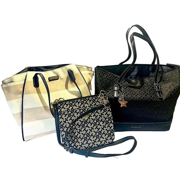 Tommy Hilfiger purse bundle: 3 purses, 1 NWT - Picture 1 of 15